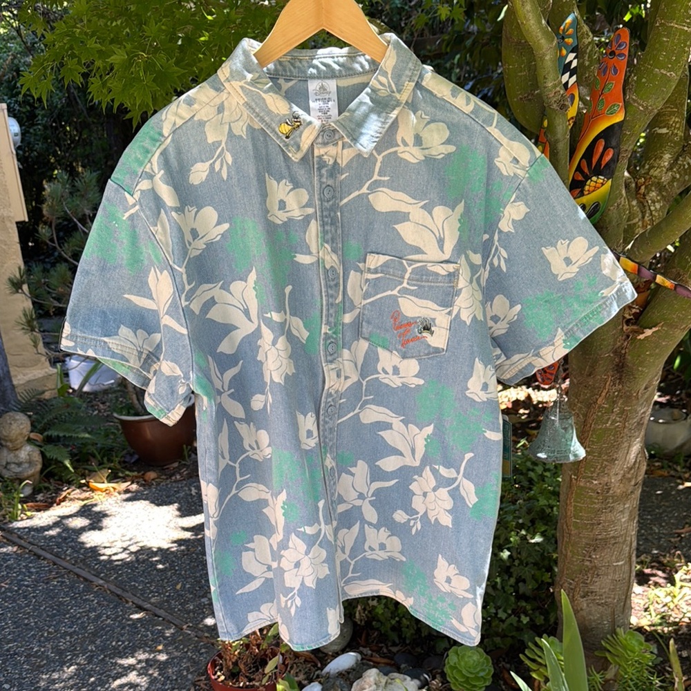 Disney Blue and White Casual Button Down Shirt Princess Tiana NWT Large